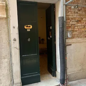 Melusina Homes Historical Center Venedig
